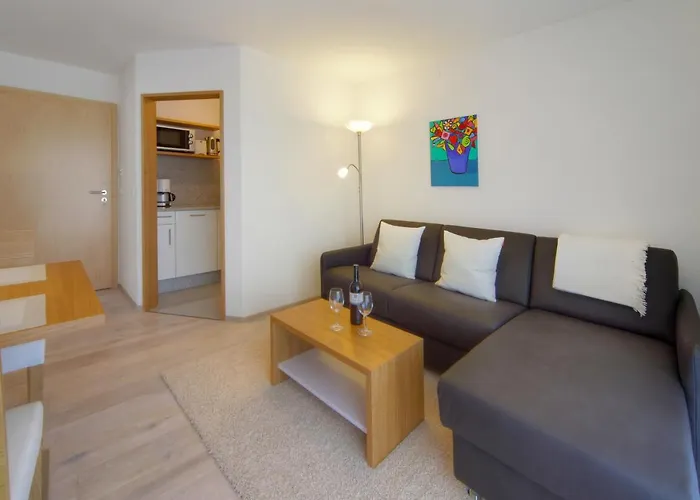 Blum شقة هاغنو